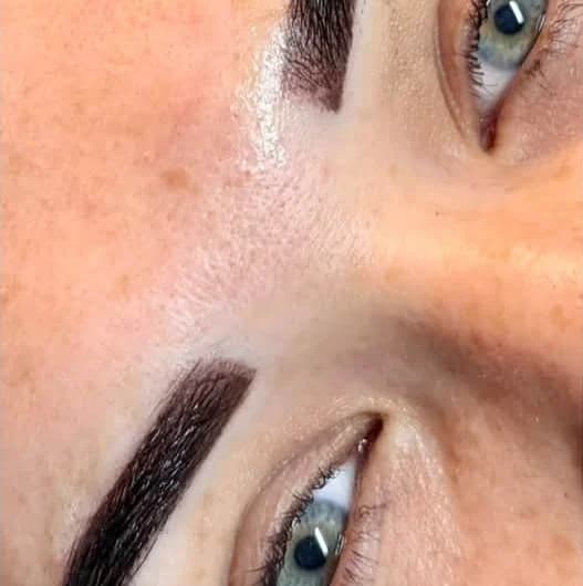 Freshly healed ombré permanent brows